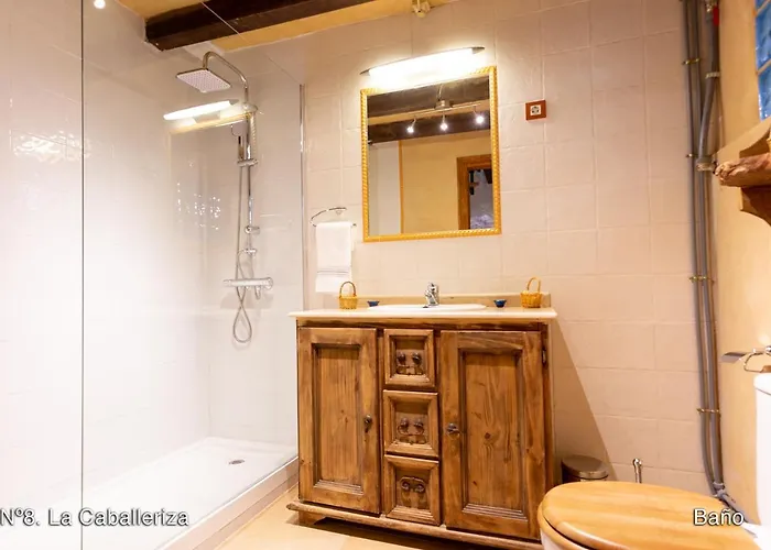 El Valle Perdido Casas Rurales * Revelillas